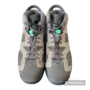 Jordan Retro 6 Green Glow